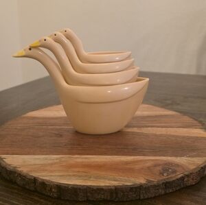 Vintage Set of Duck-Shaped Measuring Cups